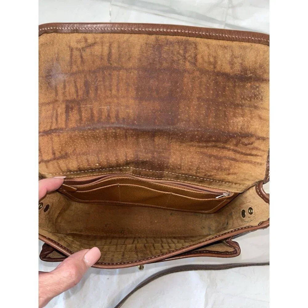 Vintage Dooney Bourke Croc Embossed Leather Cat Eye Flap Bag MADE IN USA_12